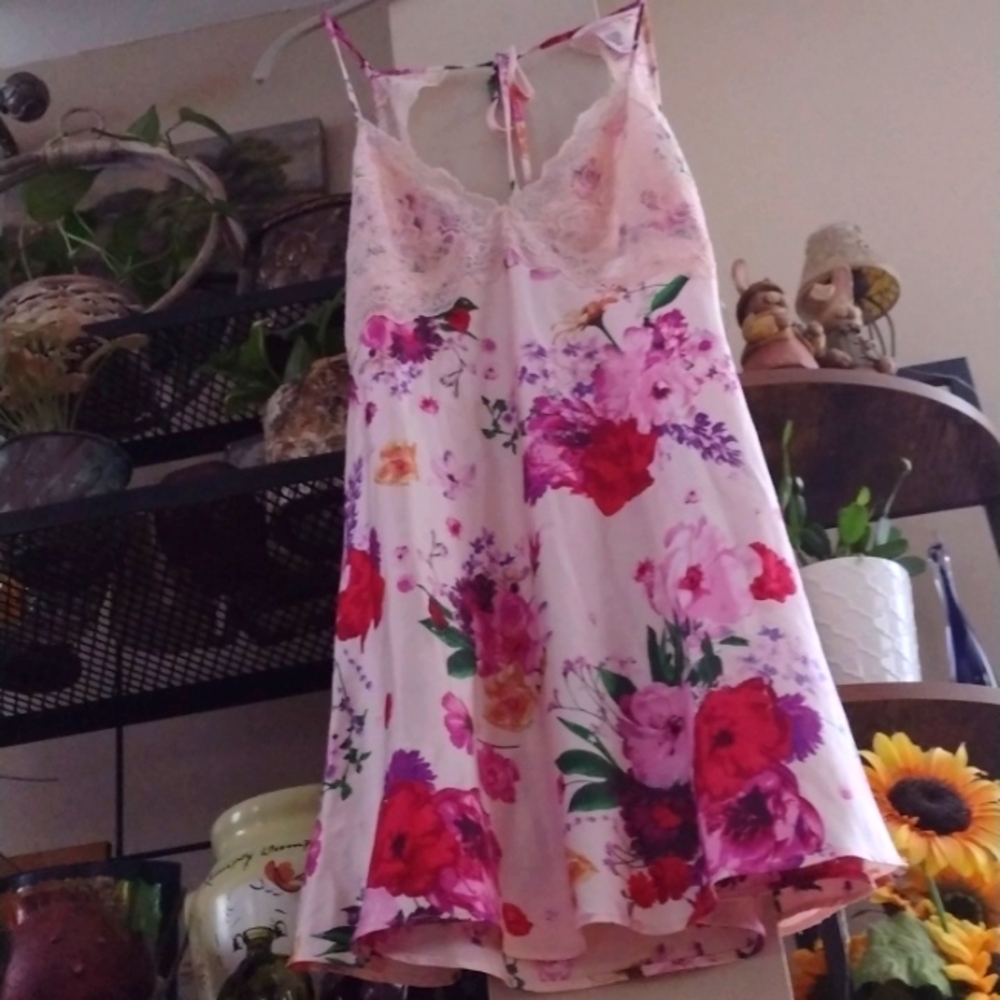 Victoria Secret Low Back With Tie Floral Size M Rare Find